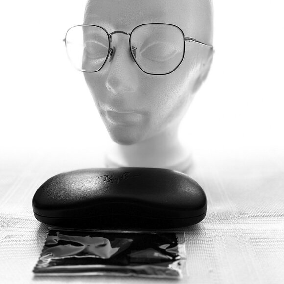 Previously loved - Ray ban Hexagonal Eyeglasses Reading glasses in Gold size M - Picture 2 of 2